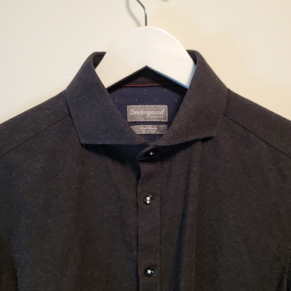 Sondergaard Fitted Button Down Collared Dress Shirt L